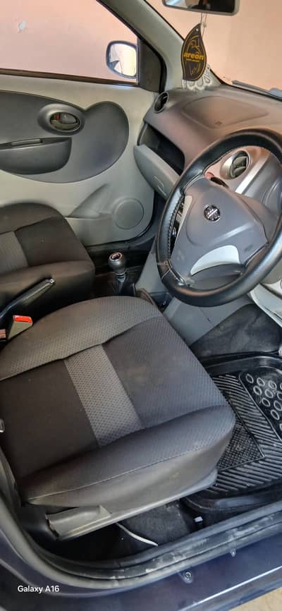 faw v2 in original  condition