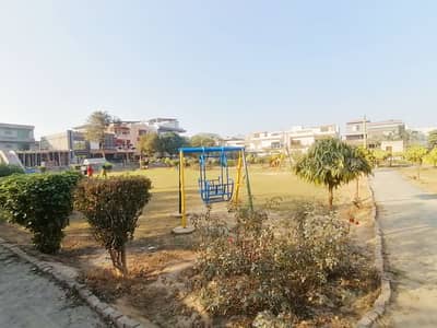 18 Marla Corner Plot Near Park Mosque Market And Main College Road Approach Plot For Sale