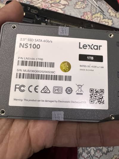 1TB SSD Sata 6gb Speed like a new 100% health 2 Year warranty