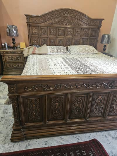 bed with said table n mattress