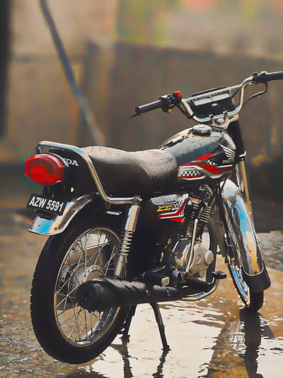 Honda CG 125 black