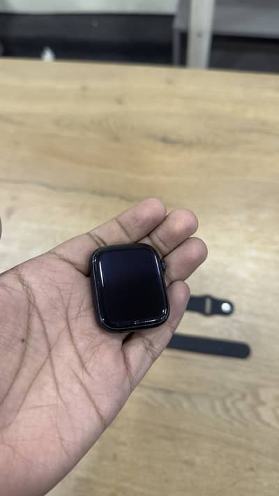 Apple Watch series 8 45mm (86%battery health)