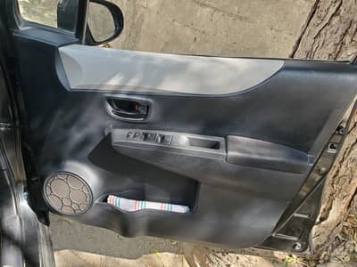Toyota Vitz 2011 for sale