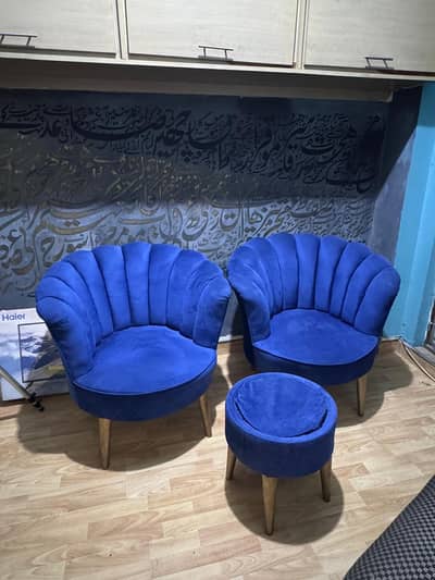 Lattest Model Modern Sofa Plus Chairs For Selll