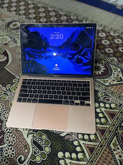 MacBook Air  m2 2020