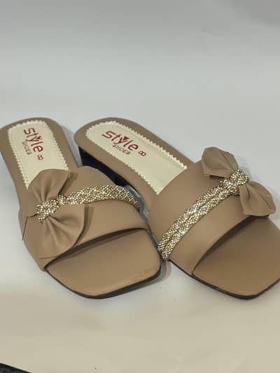 woman slippers for sale size available 36,37,38,39,40