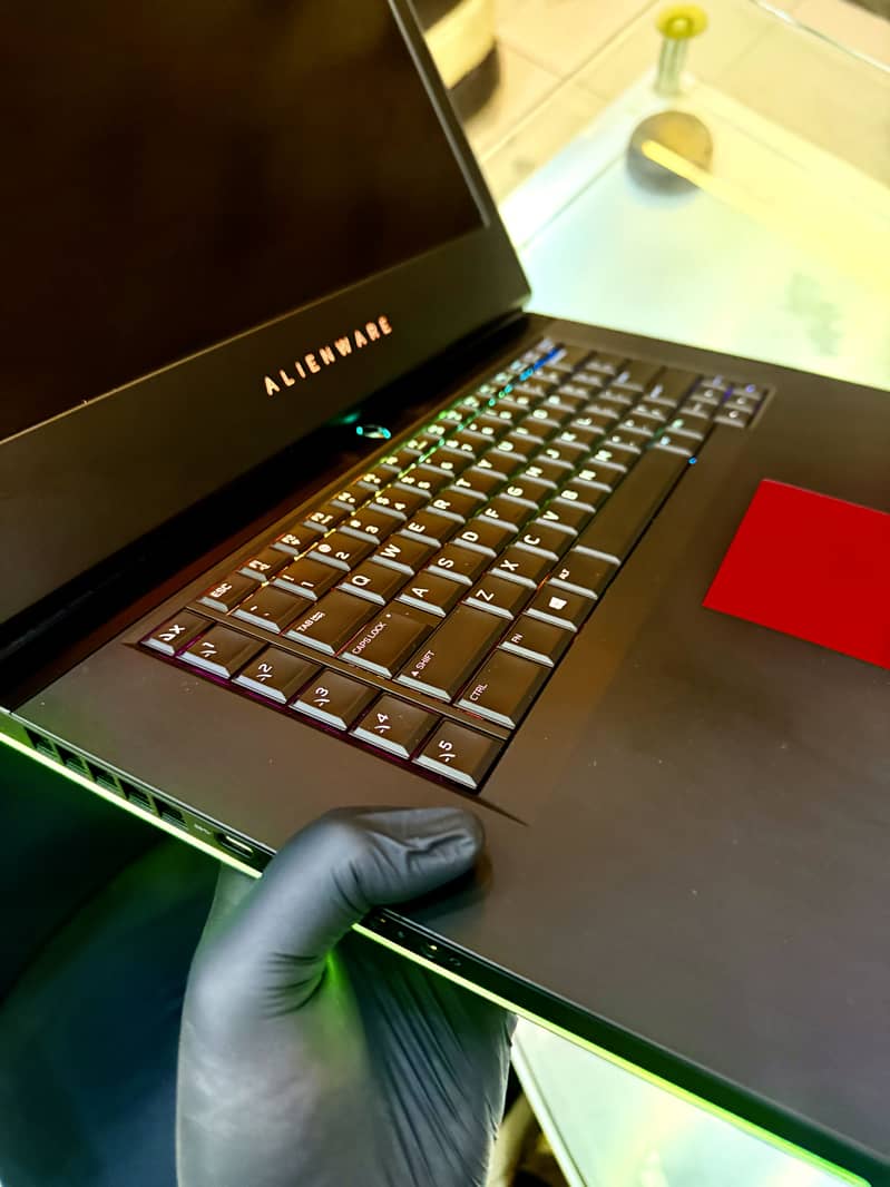 Alienware i7 7th Gen 6 GB Nvidia HQ Processor RGB lights Gaming Laptop ...