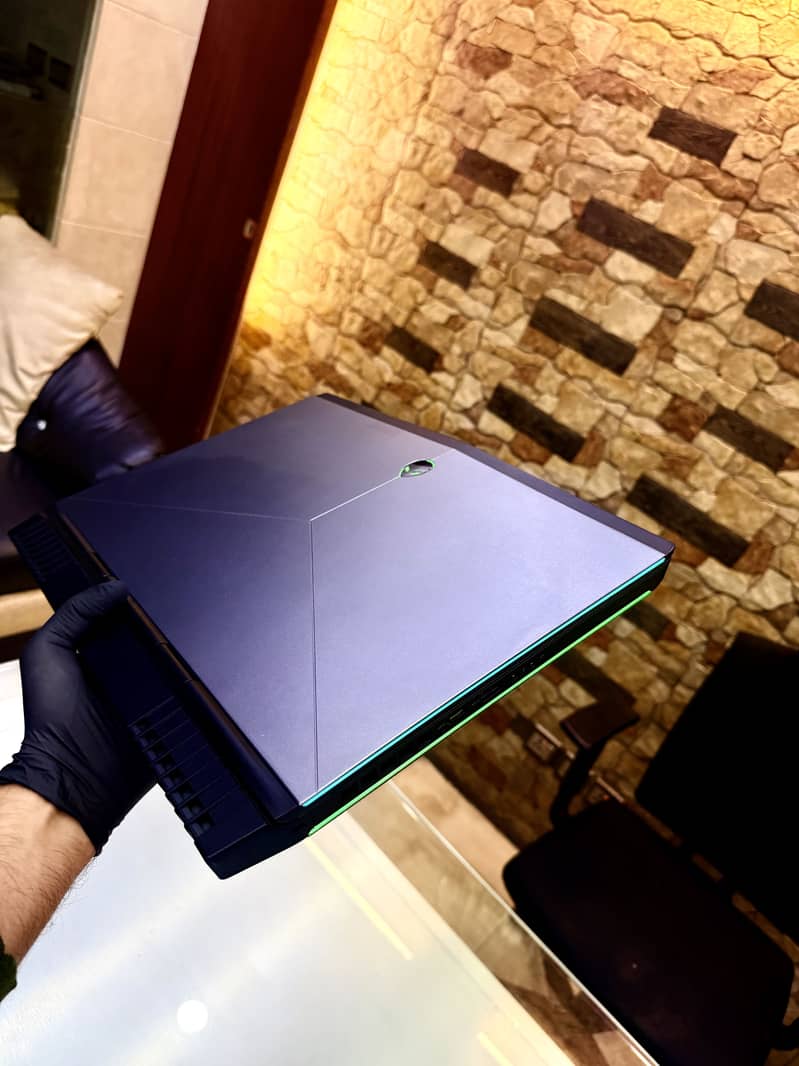 Alienware i7 7th Gen 6 GB Nvidia HQ Processor RGB lights Gaming Laptop ...