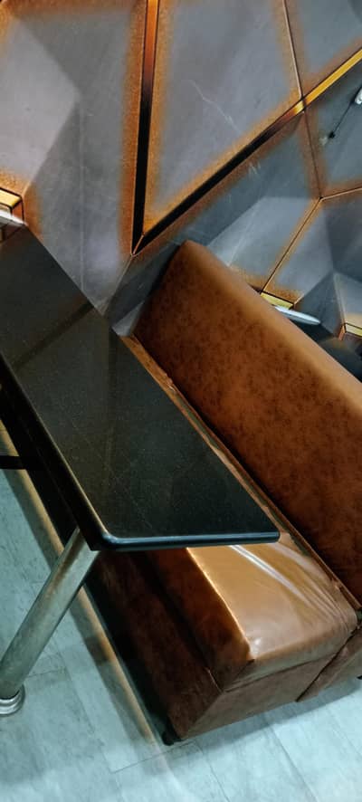 sofa sitting  and garenite marbale table