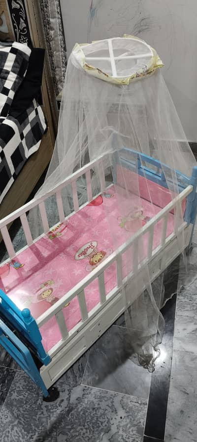 toddlers bed, kids bed