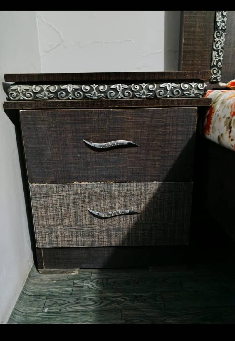 bed with side table 2