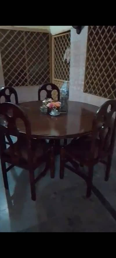 dinning table