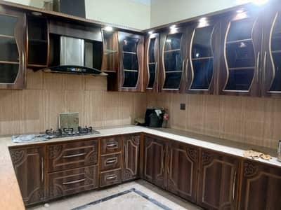 9 Marla Portion For Rent