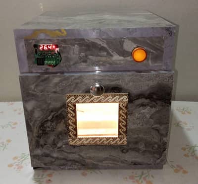 Manual incubator machine for sale.