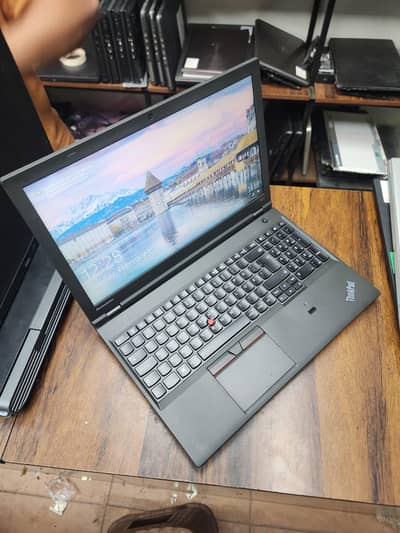 Lenovo Thinkpad W541 ( i7-4810MQ ) 2GB Nvidia Graphics