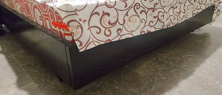 Bed and Dressing Table 1