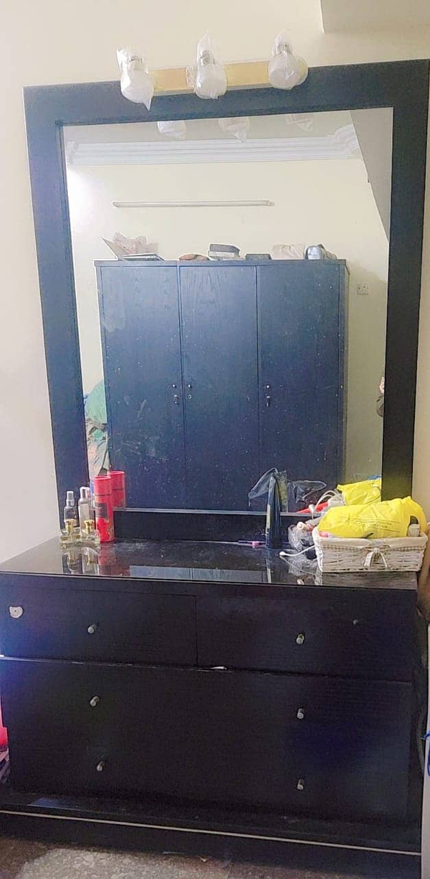 Bed and Dressing Table 3