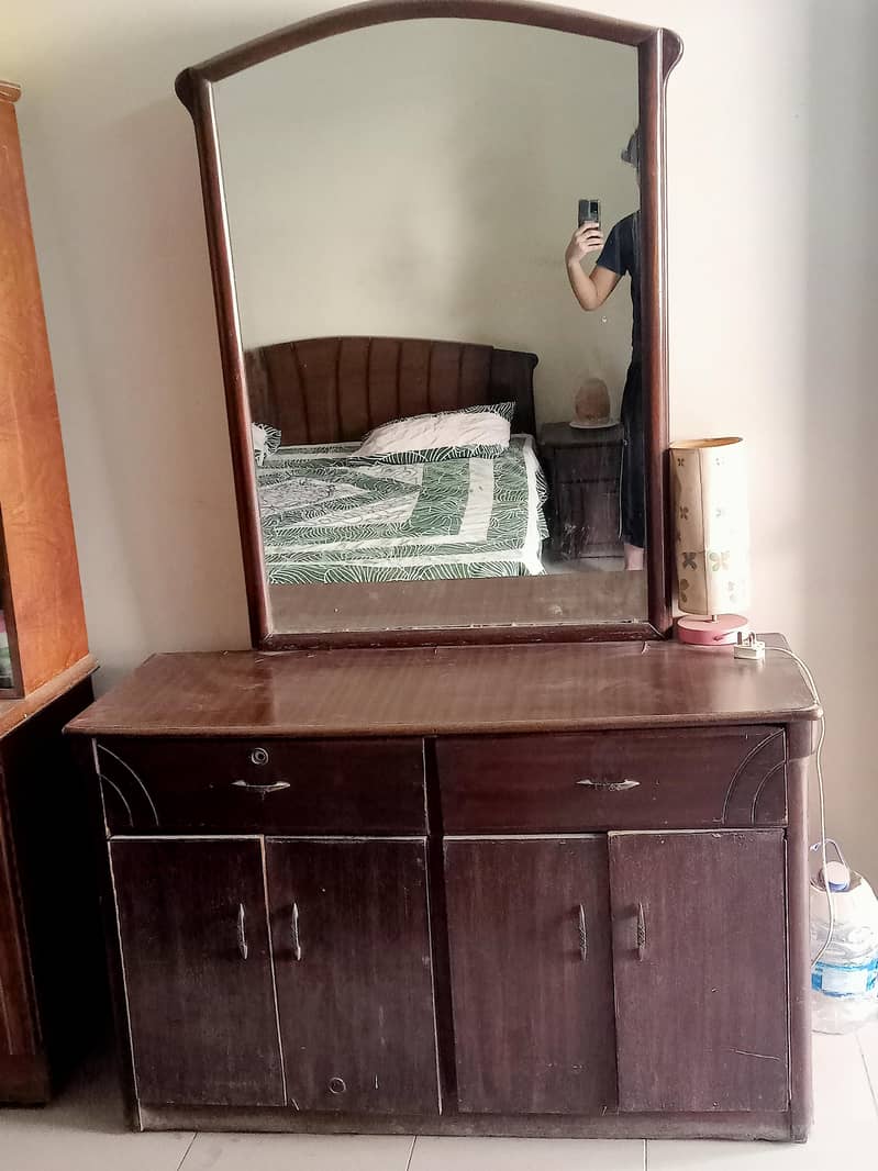 bed set with dressing table 4