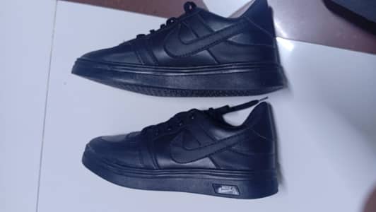 Nike black Shoes Sneakers
