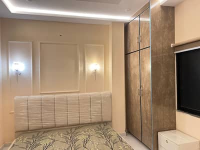 Furnished 1 Bed Apartment Old muslim town Ladies Only