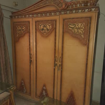 3 Door Wooden Almari / Almirah / cupboard  / wardrobe  for sale