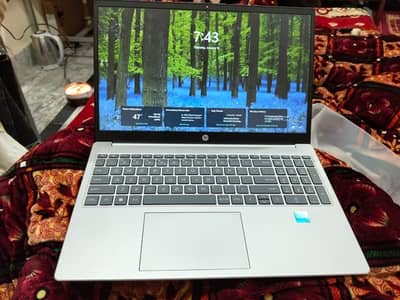 HP branded new laptop box pack 10/10