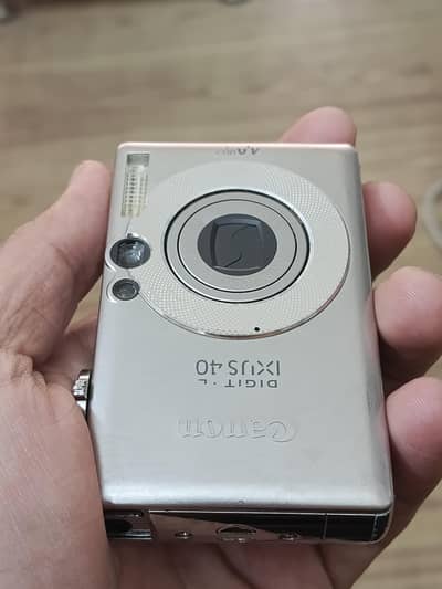 Canon ixus 4.0 Digital Camera