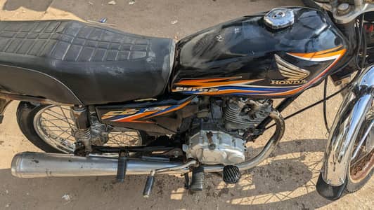 Honda CG 125 karachi number