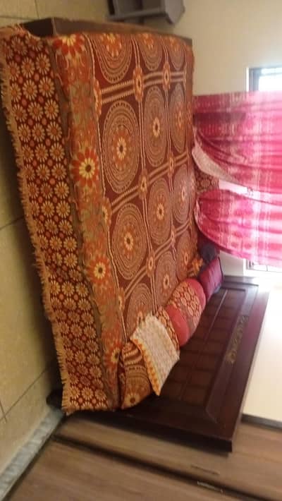 king size bed with mattress