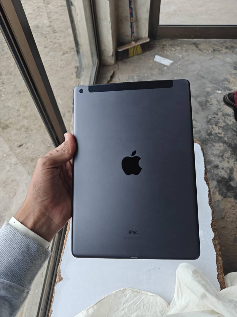 Ipad 7th Generation Sim variant 0