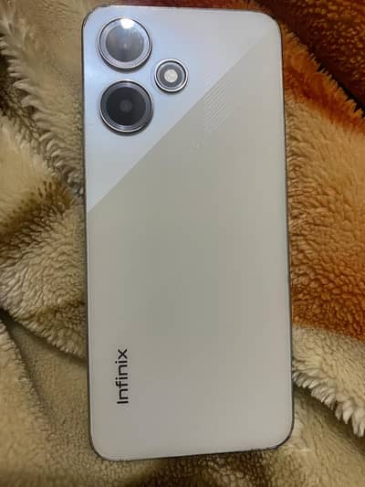 Infinix Hot 30 play