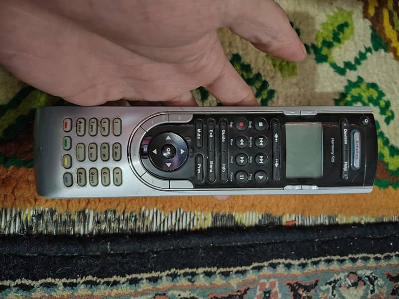 Logitech harmony universal programable remote 0