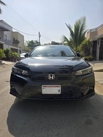 Honda Civic 2022 ( Black Room)