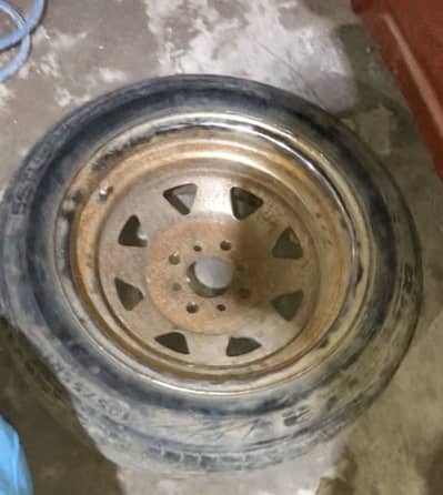 steel rims / 15 inches / staggered