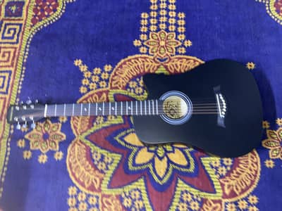 Acoustic guitar excellent condition