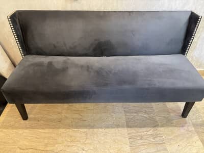 Velvet bed and setty