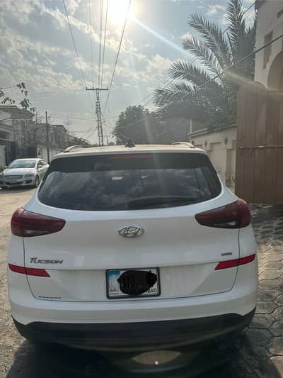 Hyundai Tucson FWD 2021 model