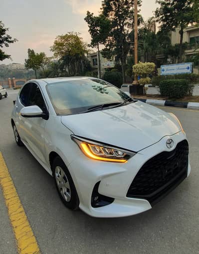 Toyota Yaris G-led Edition fresh import