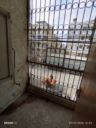 2 BED D/D WEST OPEN FLAT FOR SALE IN BLOCK 13-B, GULSHAN