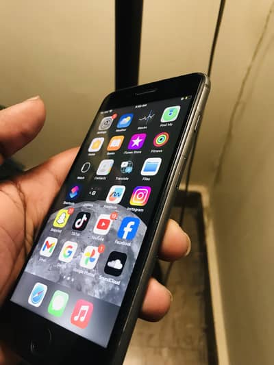 iPhone 8 Plus 256gb jv urgent sale non pta finger fail