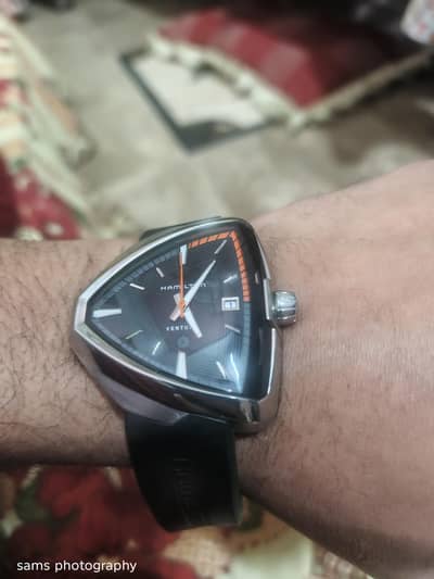 Hamilton Ventura S