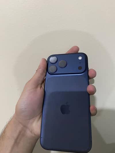 IPHONE 17 PROMAX NON PTA LLA 256GB 11 CYXLE ONLY