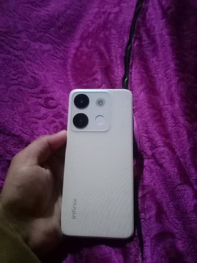 Infinix smart 7 4+3gb ram 64gb condition 10 by 9 only mobile