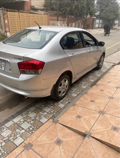 Honda City automatic 1.3 model 2011