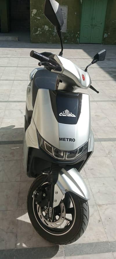 Metro-Yadea T9 Pro Lush Condition 10/10