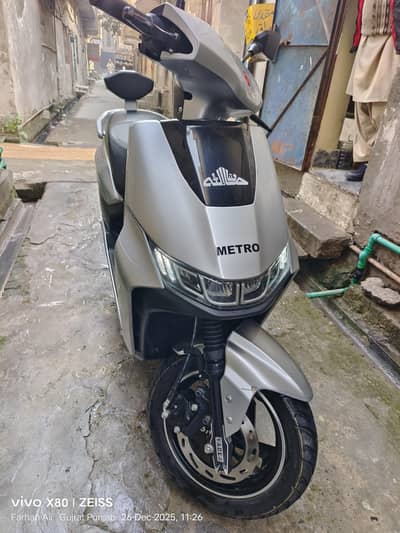 Metro-Yadea T9 Pro Lush Condition 10/10