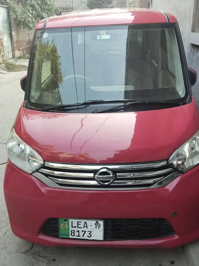 Nissan dayz roox 2014 model 19 import