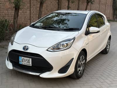 Toyota Aqua S 19/21