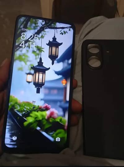 I want to sell my  xiomi Redmi 13c.  6/128  Only Set & Charger