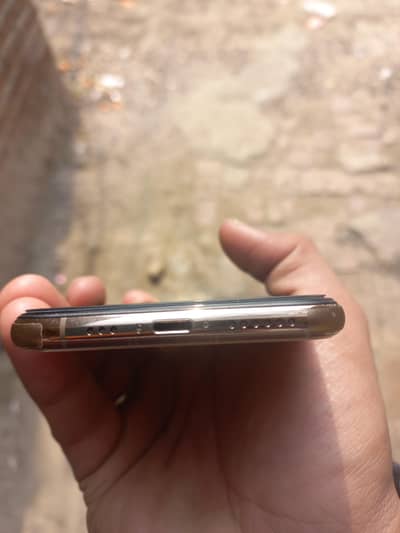 iphone Xs officially Pta approved